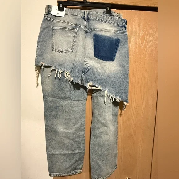 Zara Light Blue Distressed Straight Jeans - Picture 4 of 5